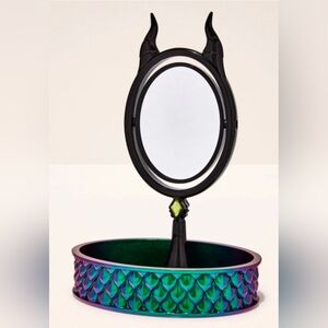 Bath & Body Works Disney Villains Maleficent Mirror Body Care Tray
